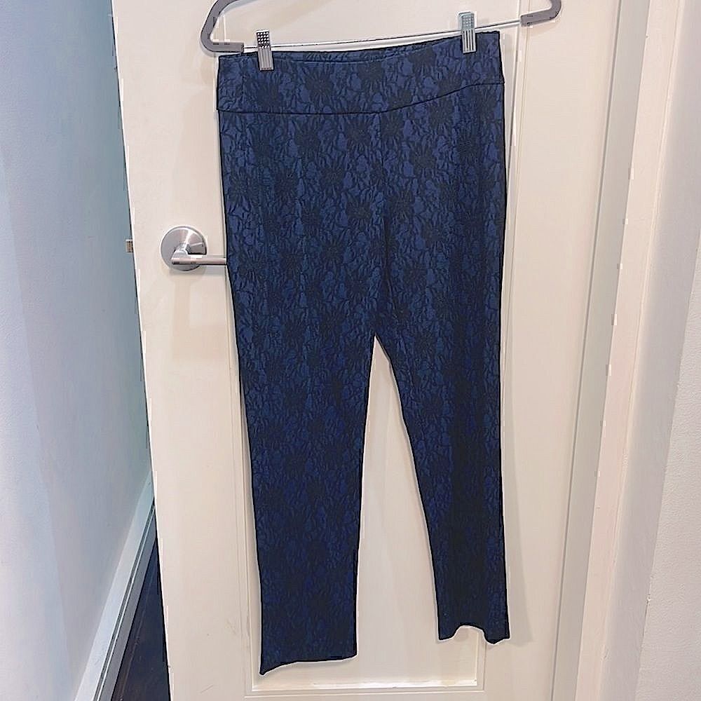 Sara Campbell  Navy Pants With Printed Black Lace Detailed Size 6 Women’s
